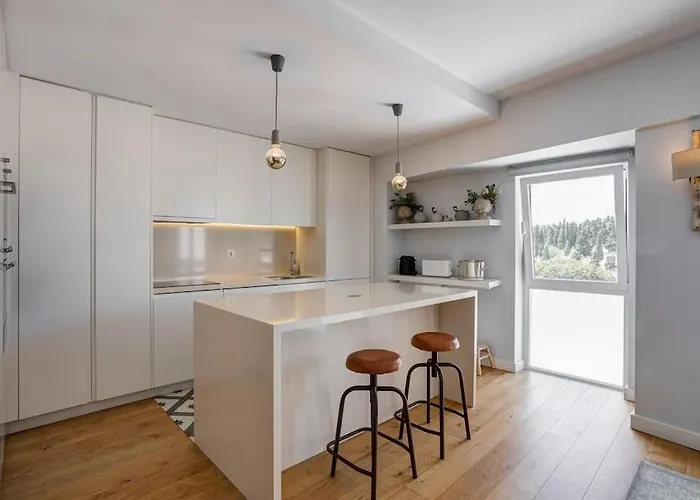 Apartment Enchanting Tailor Made Duplex Lisbon